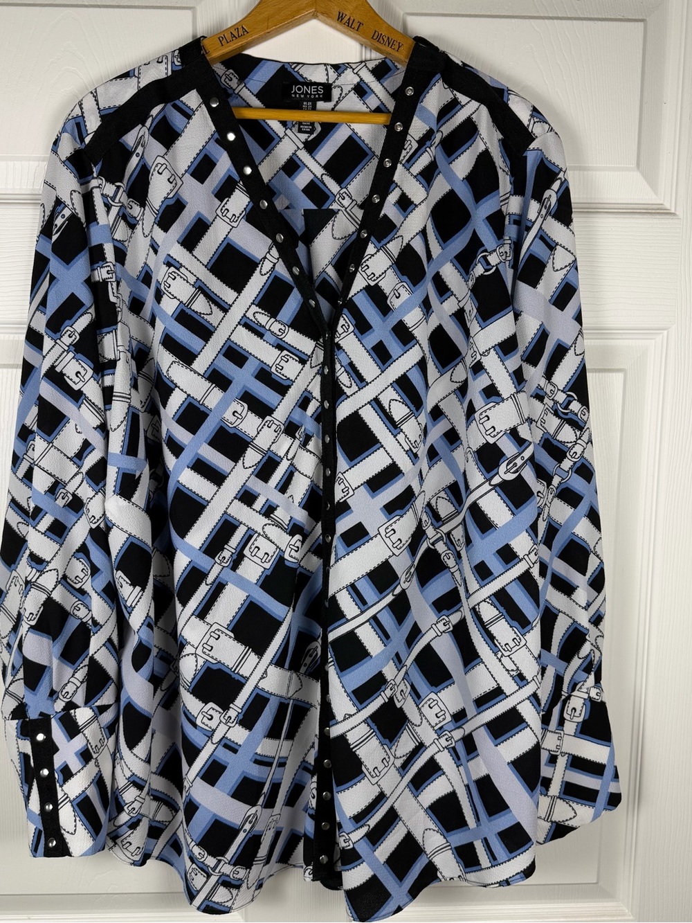 Jones New York Black, Blue & White Geometric Stud Trim Blouse 2X